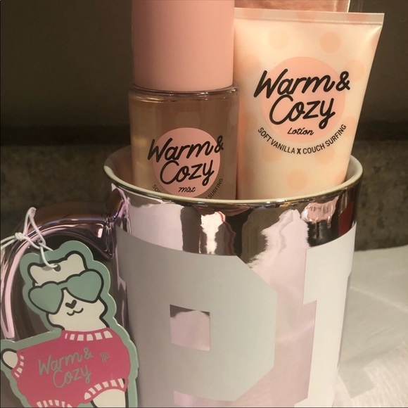 NWT VS PINK WARM AND COZY MUG GIFT SET - Picture 3 of 4